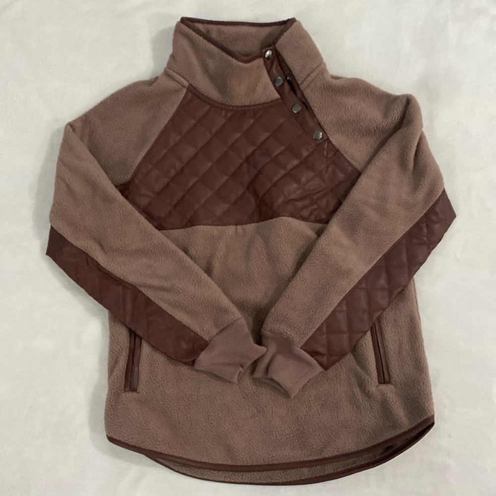 Abercrombie & Fitch sweater